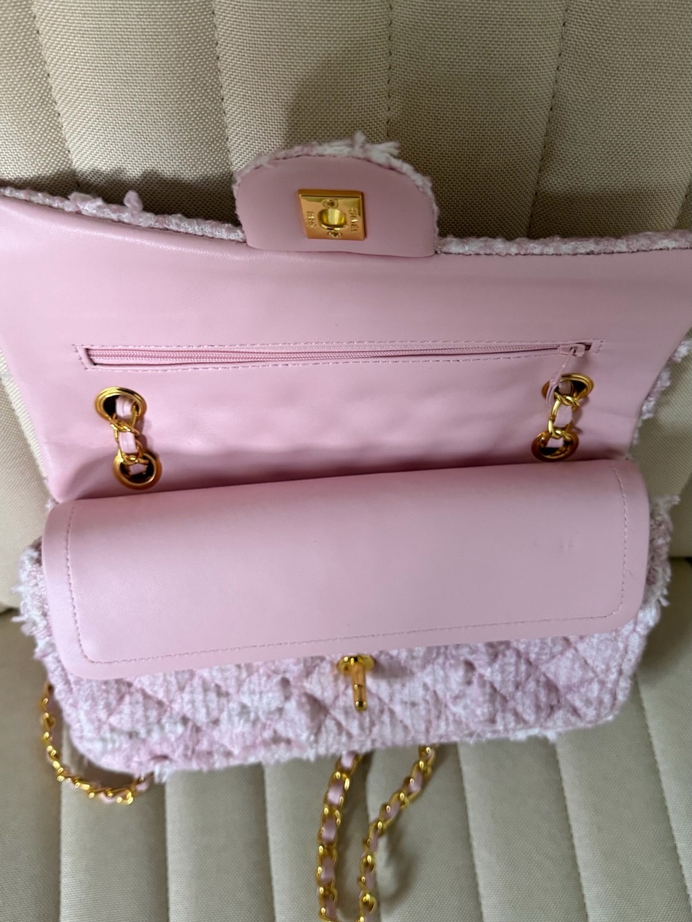 Chanel Pink Tweed Classic Flap - Picture 5 of 5